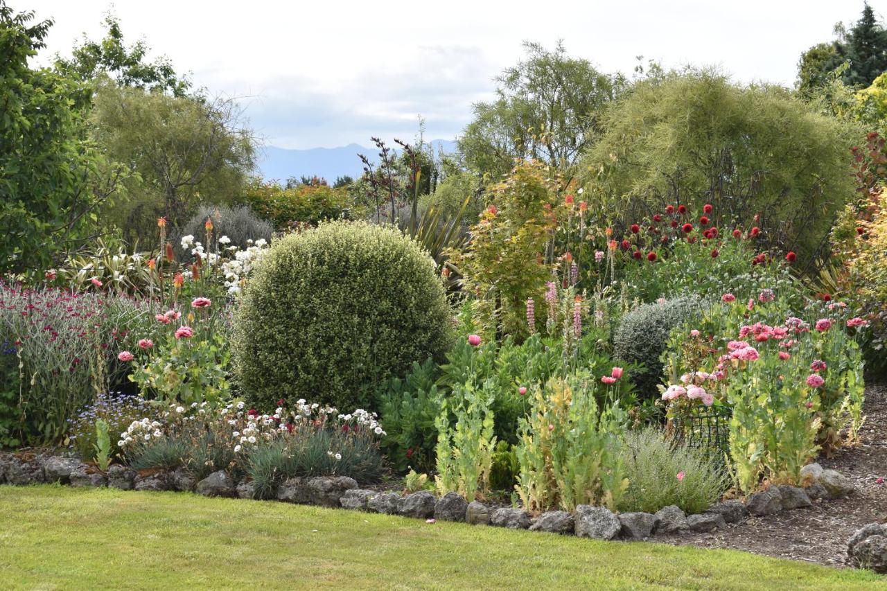 Olivista Bed and Breakfast Masterton Exteriör bild